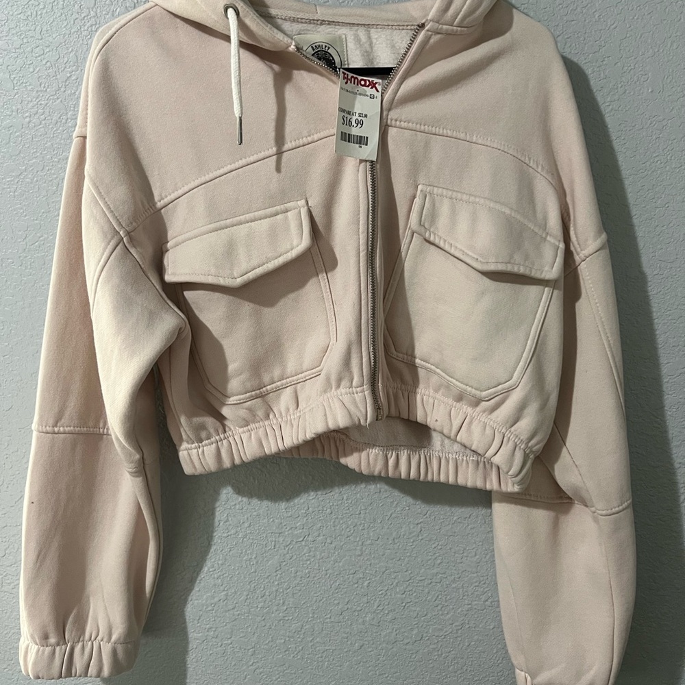 Ashley By 26 International Cropped Hooded Jacket in Light Blush